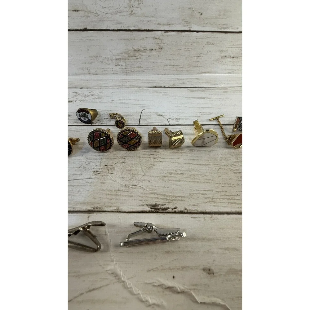 Vintage Mens Cufflinks and Tie Clip Lot Gold Tone Enamel Golf Mesh 16pc Set